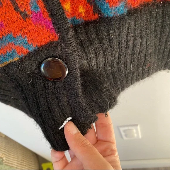 *SOLD* Giovanni Ferretti Vintage Vibrant Geometric Women's Cardigan Wool Size L - Picture 6 of 13